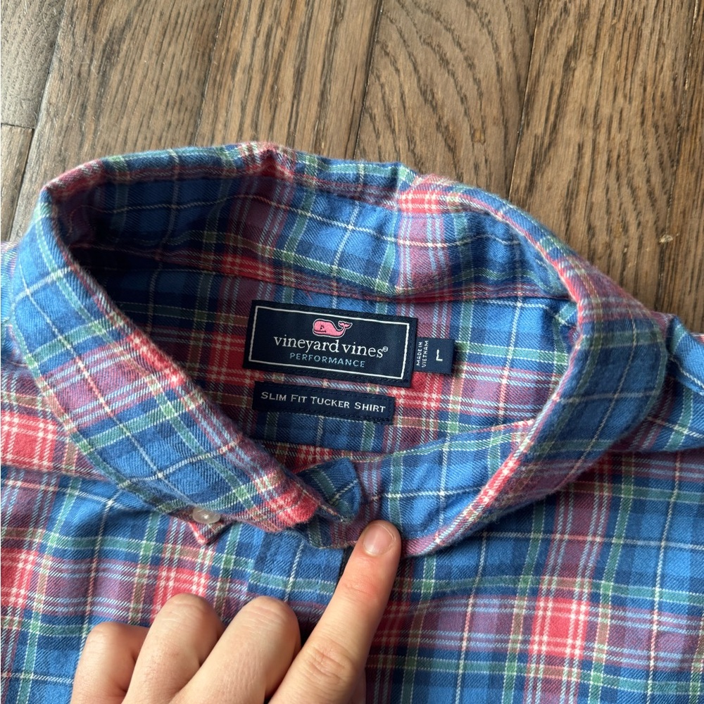 Vineyard Vines Men's Slim Fit Tucker Shirt Red, Green and Blue Plaid